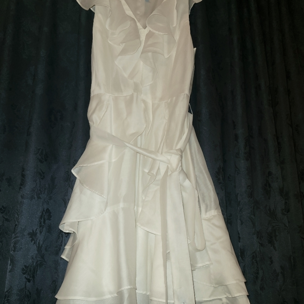 Gianni Bini White Dress Size 8